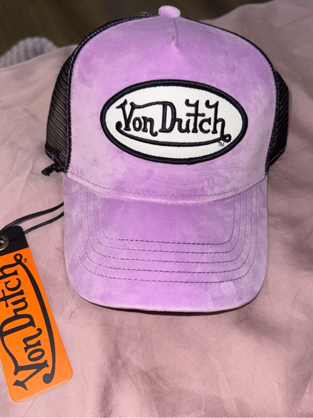 ✨💜Von Dutch Trucker Hat💜✨